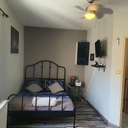 Entraigues-sur-la-Sorgue City House Appartements المظهر الخارجي الصورة