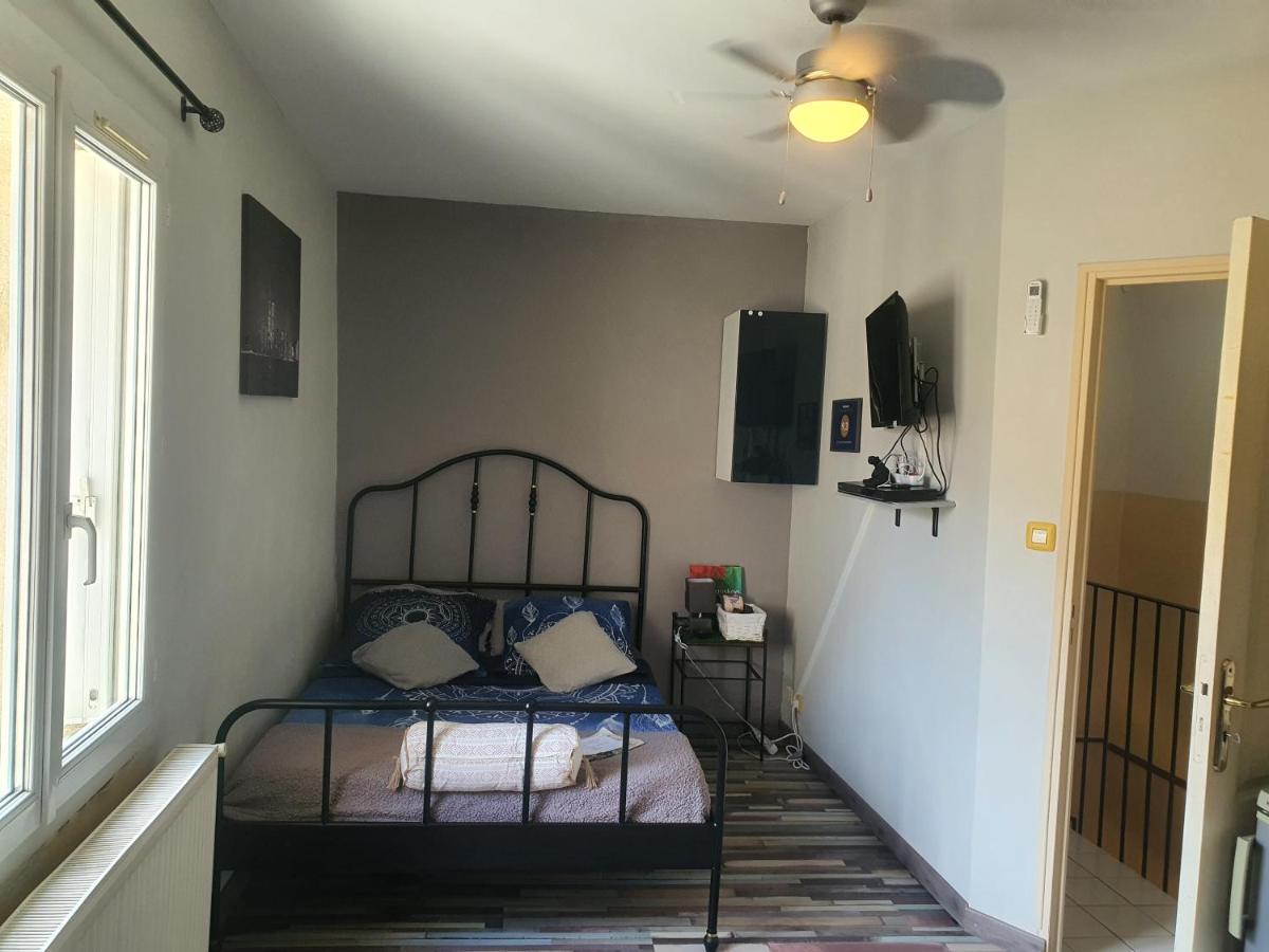 Entraigues-sur-la-Sorgue City House Appartements المظهر الخارجي الصورة