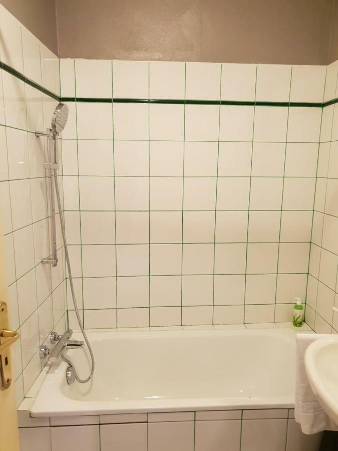 Entraigues-sur-la-Sorgue City House Appartements المظهر الخارجي الصورة