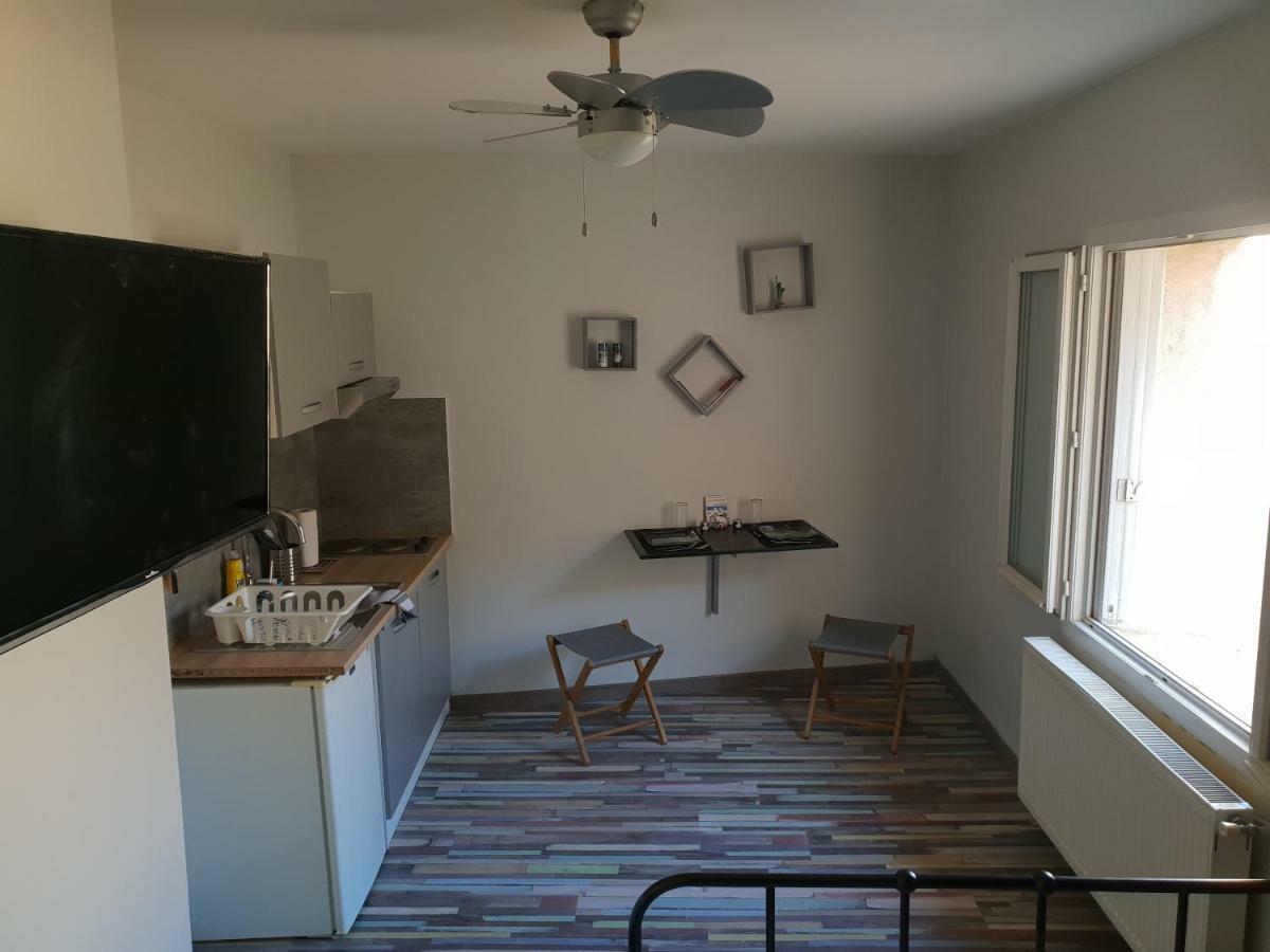 Entraigues-sur-la-Sorgue City House Appartements المظهر الخارجي الصورة