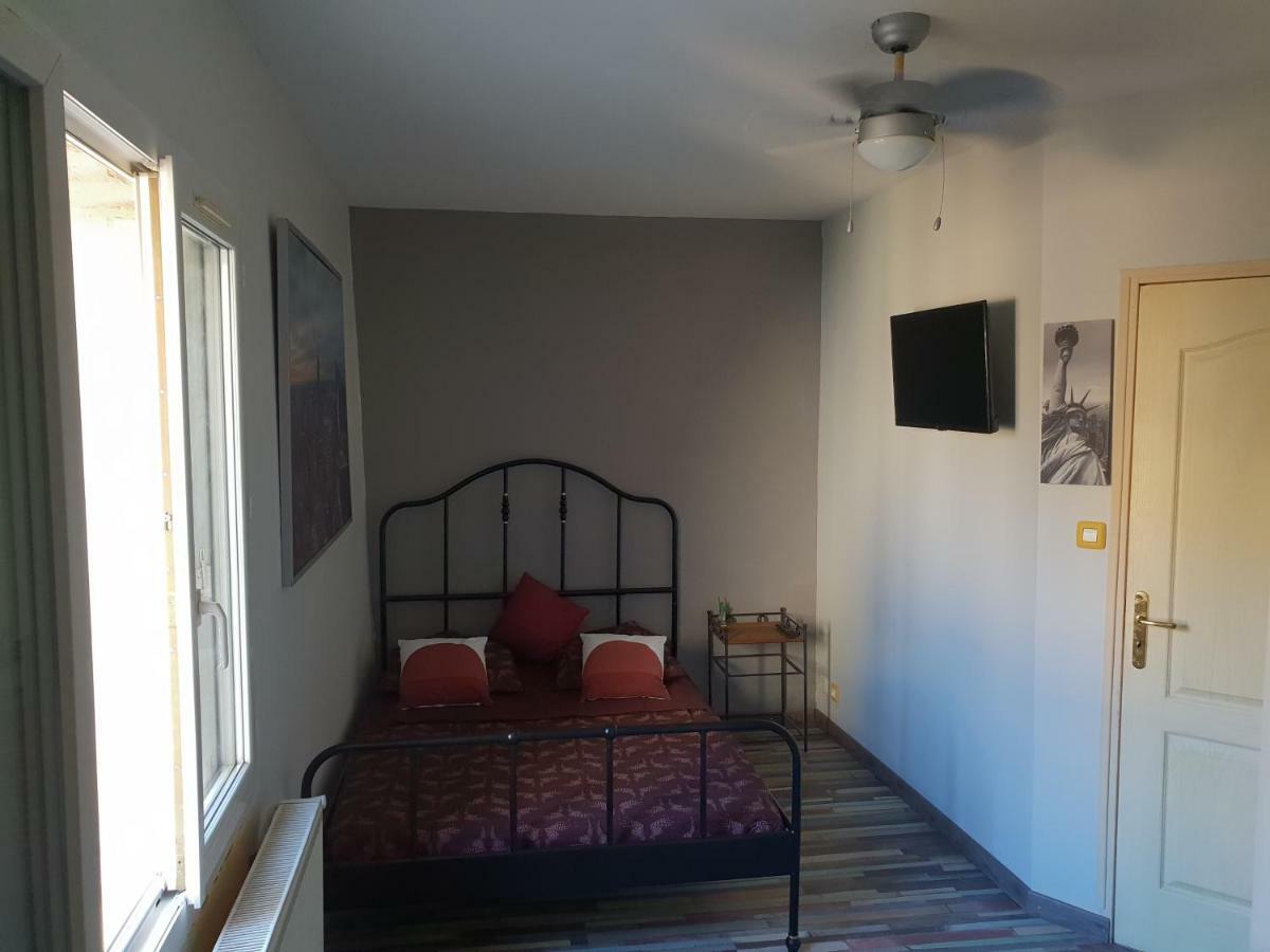 Entraigues-sur-la-Sorgue City House Appartements المظهر الخارجي الصورة